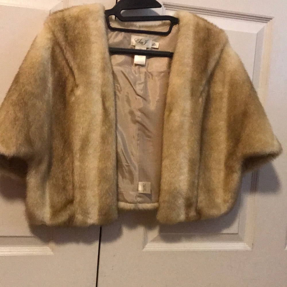 Faux Fur Caplet/Shaw with hock & eye front closure